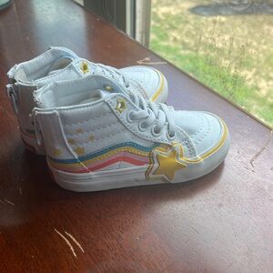 Adorable Van’s high tops size 6.5